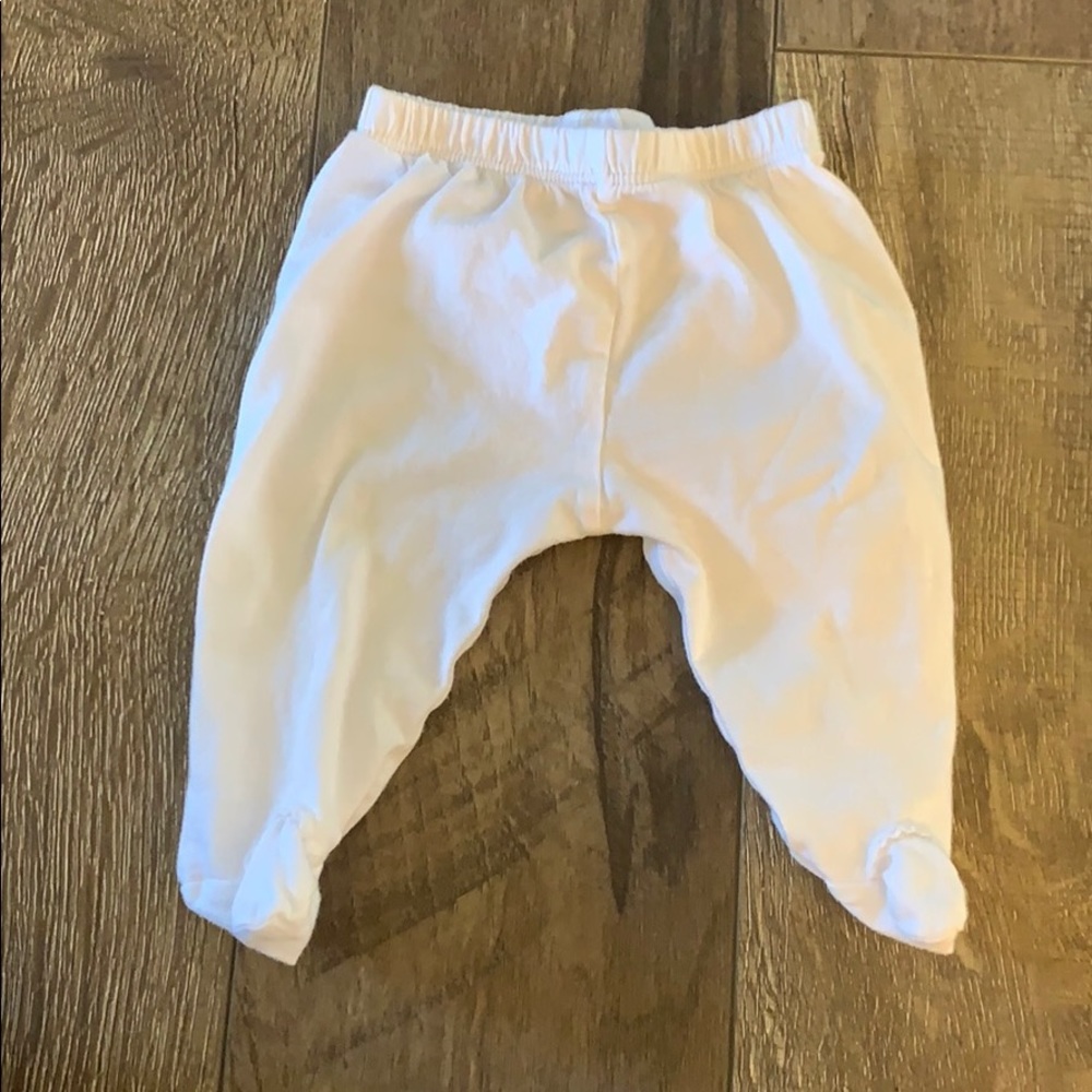 Kissy Kissy newborn footed pants
